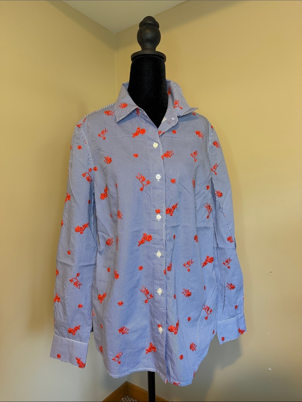 LORD & TAYLOR Women’s Button Down Top